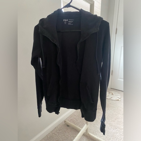 Black pact hoodie - Picture 5 of 8